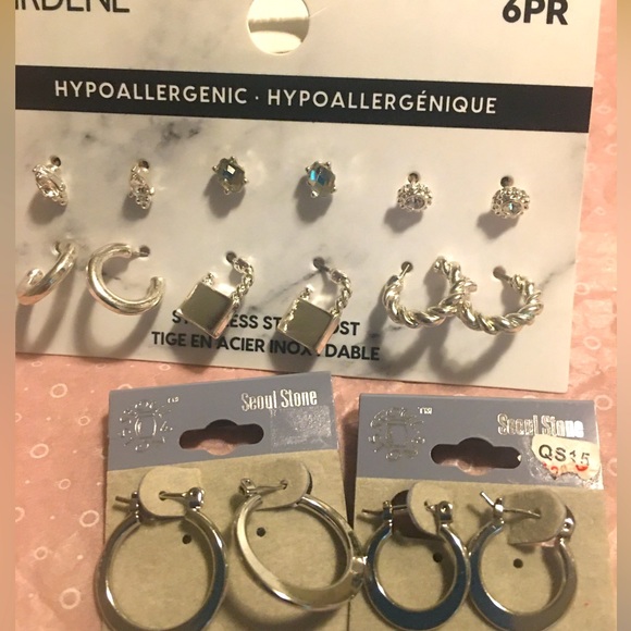 8 Pairs of Earrings - Picture 2 of 2